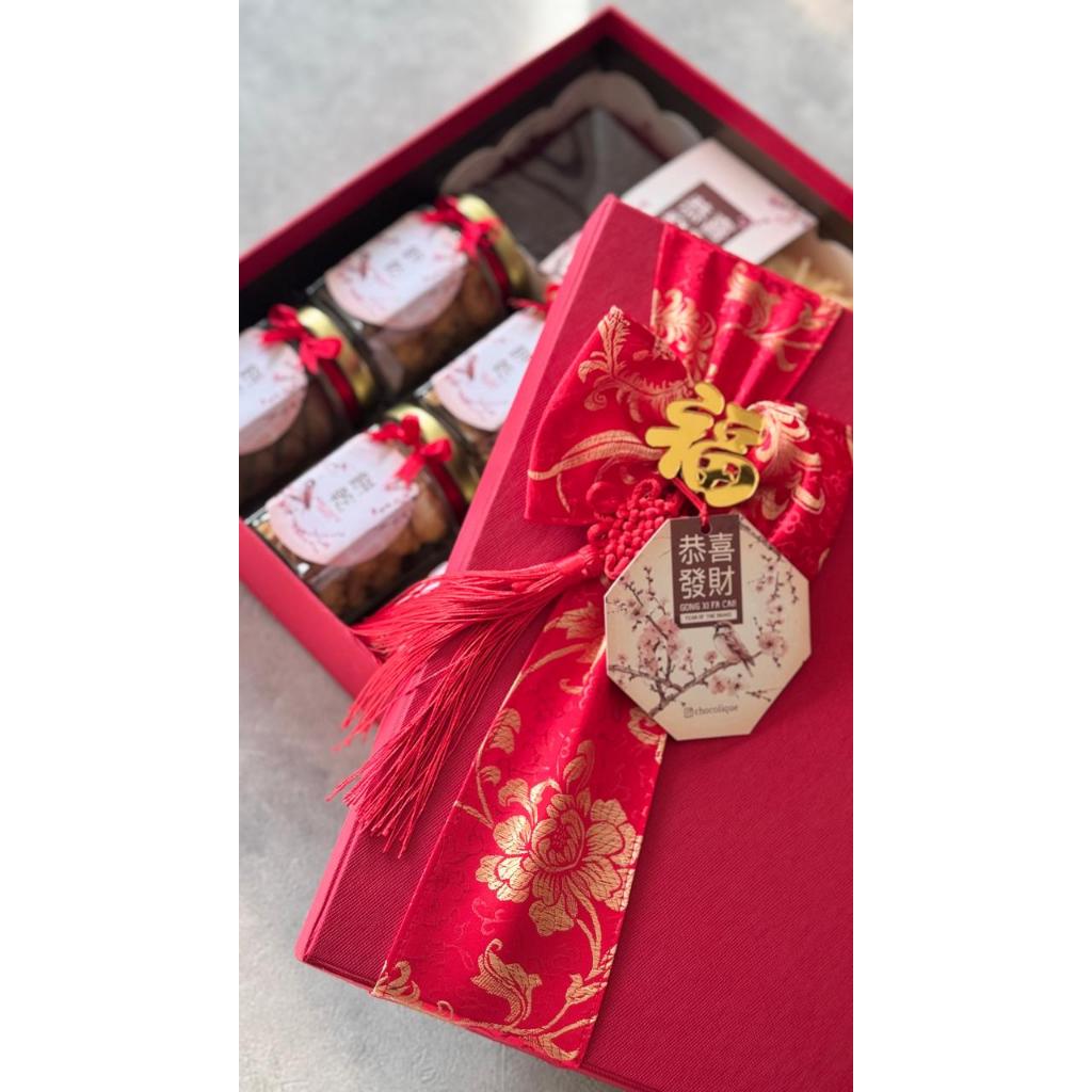 

Longevity B Hampers Imlek / CNY Gift / Kue Sincia