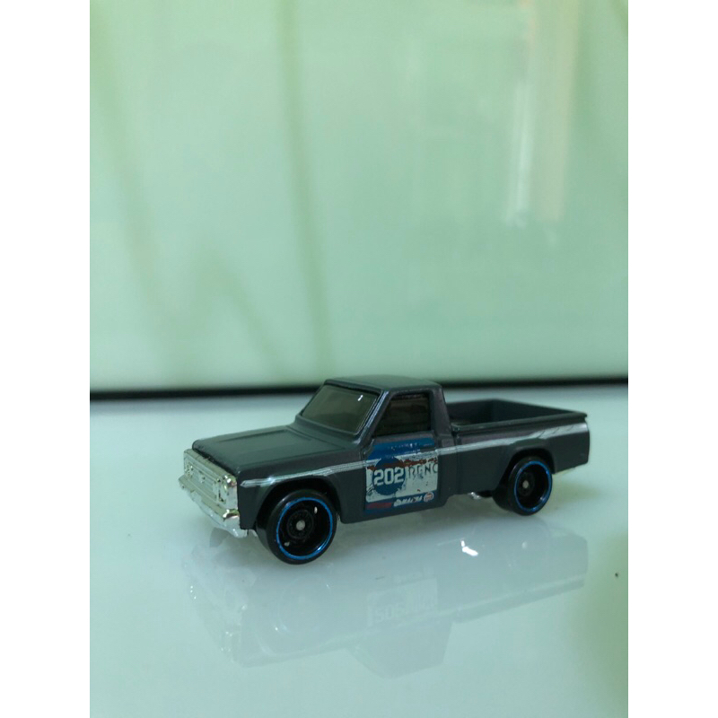 Mocha - hotwheels Mazda Repu unrivet