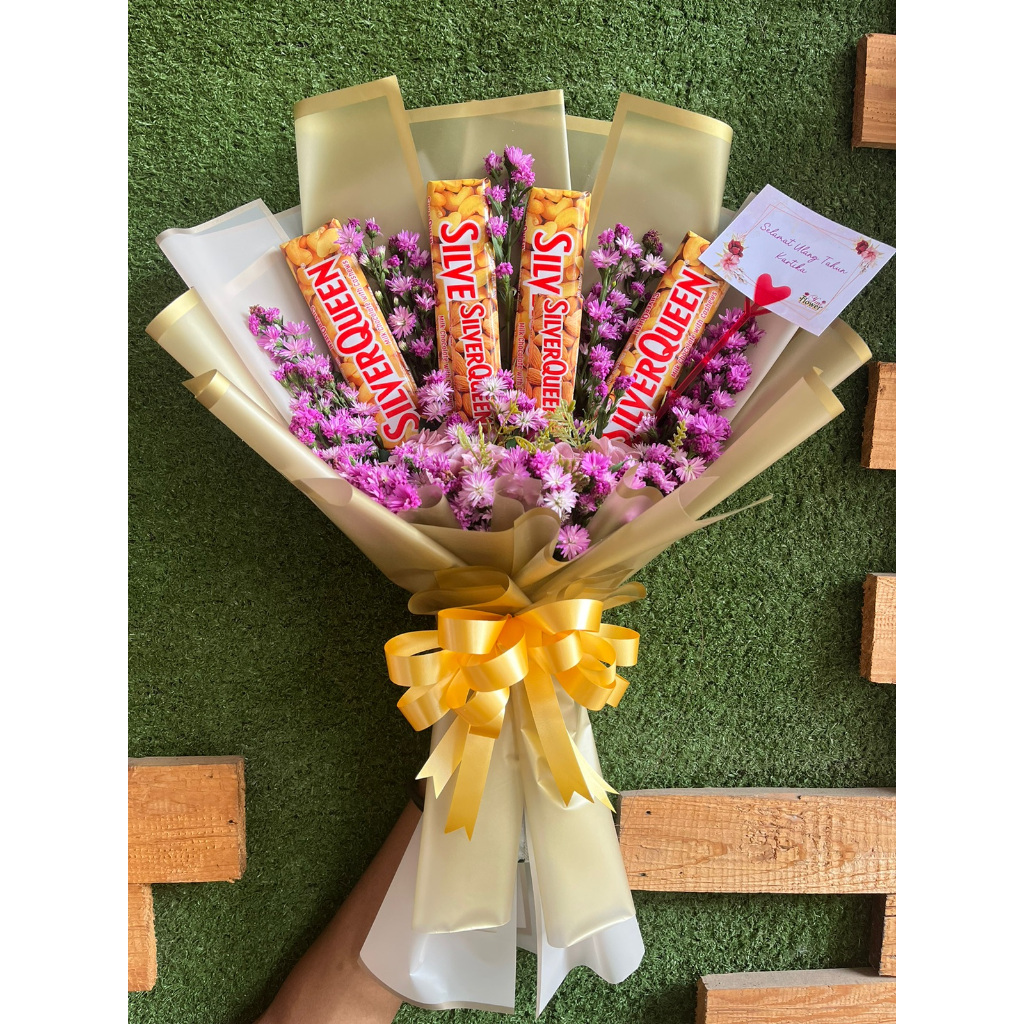 

Bucket coklat/bucket snack/bucket ulangtahun/bucket wisuda/bucket valentine