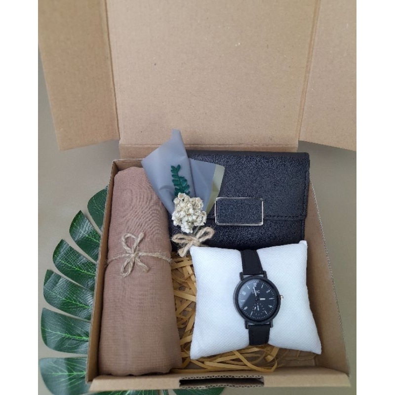 

Nurul hamp kado ulang tahun cewek hampers box aestethic kado anniversary/wisuda/weding/graduation/hampers cewek murah dan lengkap