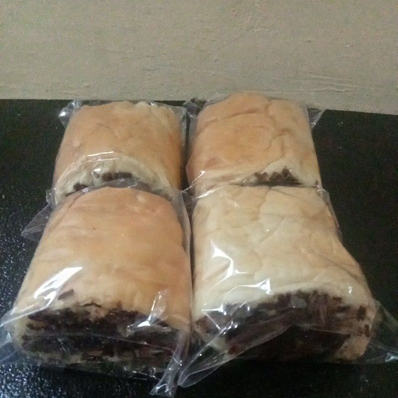 

roti Basah isi coklat 80gram
