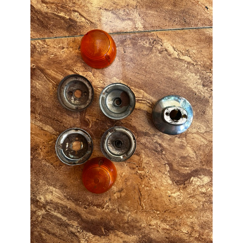 SEIN + FITTING LAMPU Sein depan C70 & Reflektor lampu depan c70 original + ring lampu