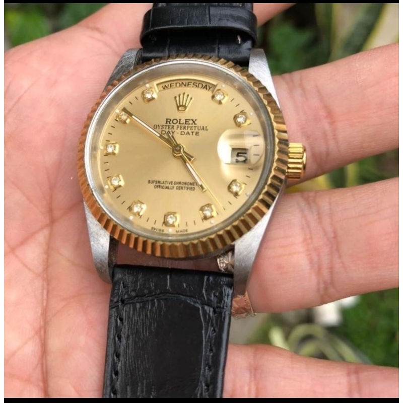 Jam tangan role otomatis klasik vintage normal