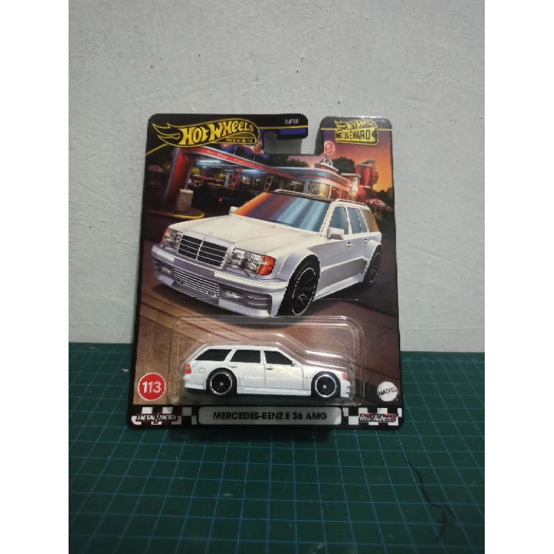 HOT WHEELS MERCEDES-BENZ E36 AMG (STIKER JAPAN)