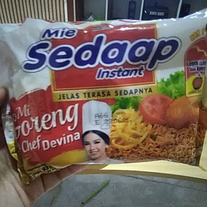 

mie sedap goreng ala chef devina