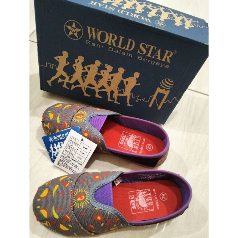 Sepatu Slip On Anak Perempuan World Star