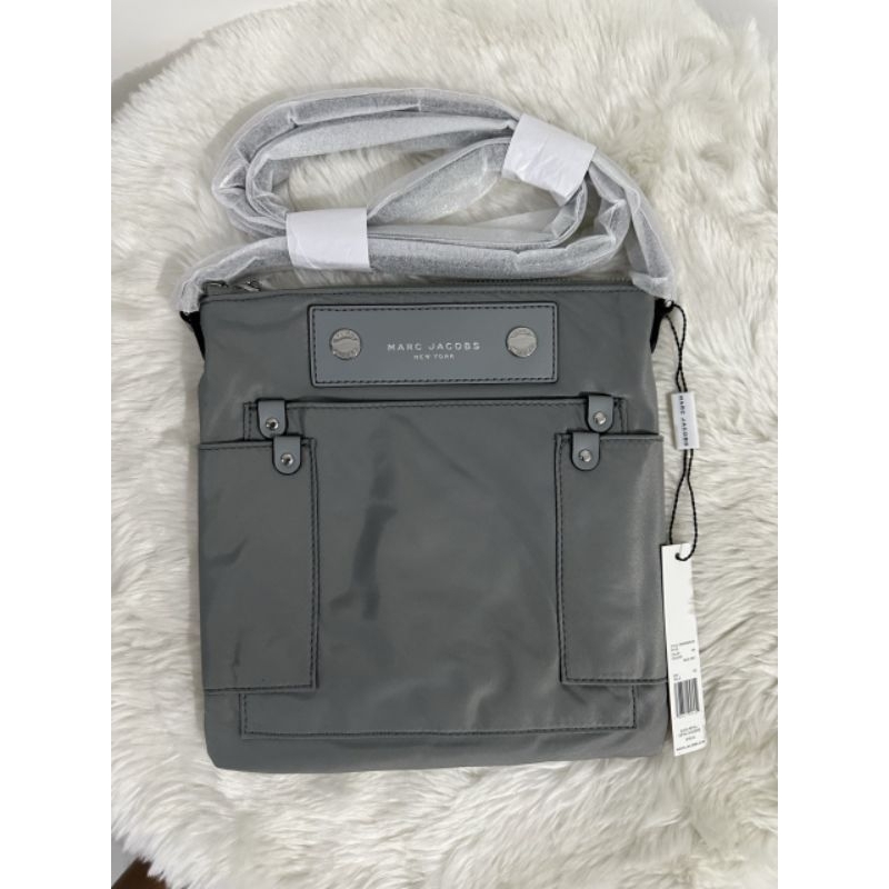 Marc Jacobs Preppy nylon square grey