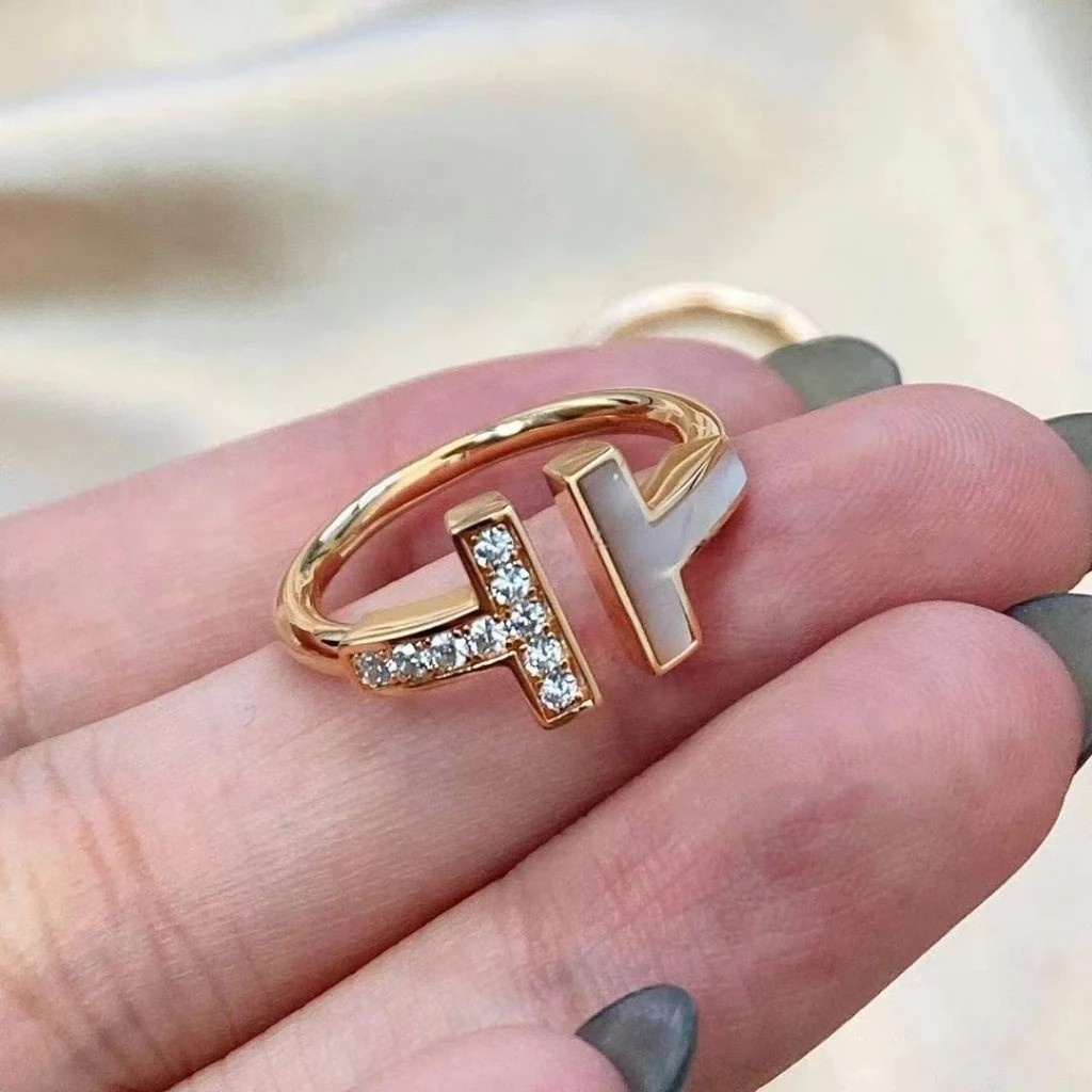 Cincin Ganda T Huruf Rhodium Titanium Wanita