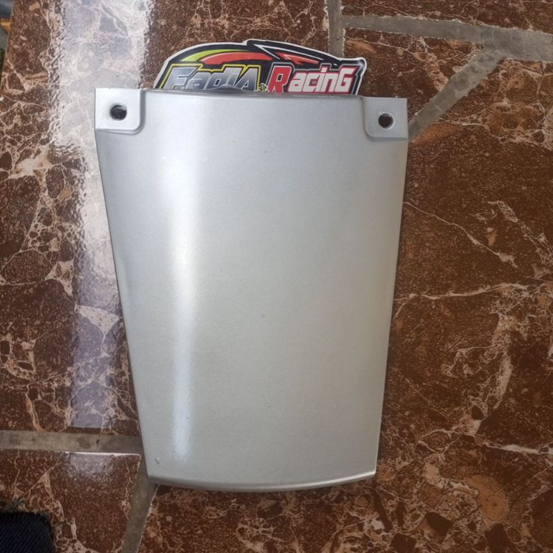 Pet Stop/Sambungan Body Belakang Vega Lama Warna Silver