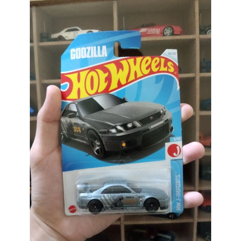 Hot wheels Nissan skyline gtr bnr r33