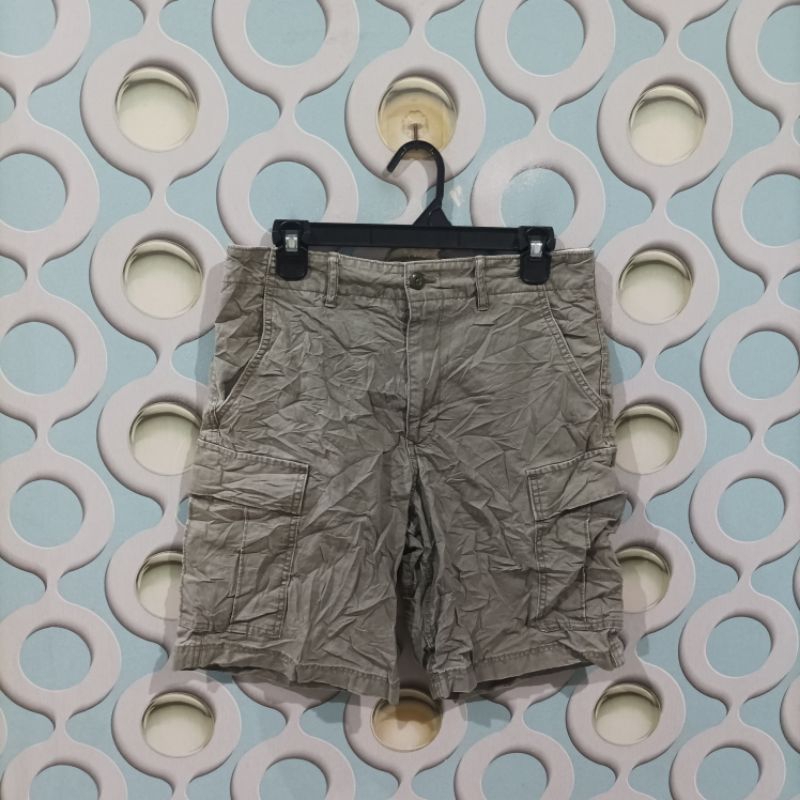 CELANA PENDEK CARGO PRIA SECOND UNIQLO ORIGINAL SIZE 30 CZR001