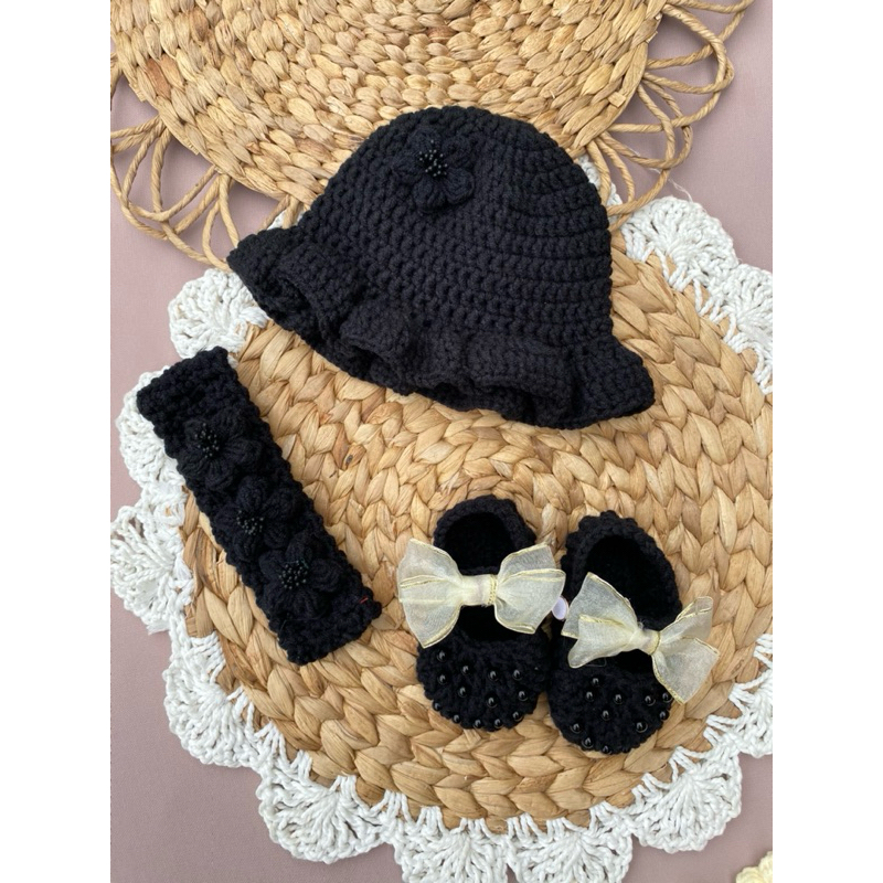 Sepatu rajut bayi 0-12 bulan / seatu bayi rajut /sepatu rajut bayi perempuan newborn/ sepatu rajut k