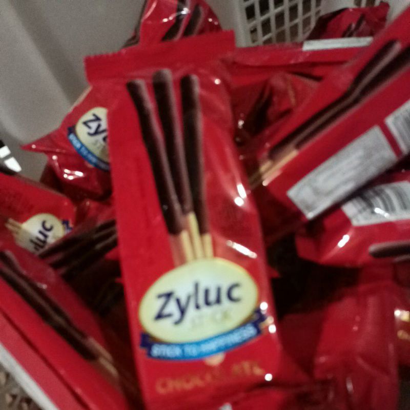 

zyluc stik coklat pack 33g dapat 5pcs