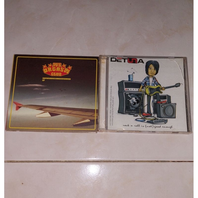 cd Indonesia 70'S ORGASM CLUB-Supersonic Love Is Ticated EP / DETUNA-Rock n Roll Is (Not) Good Enoug