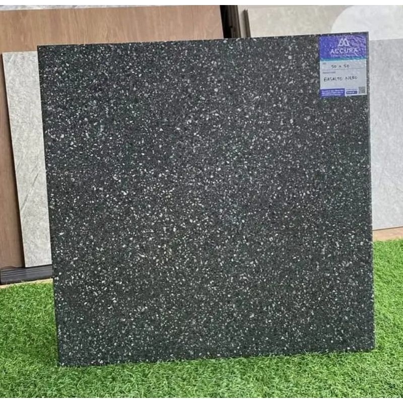 Keramik 50x50 Lantai Kasar Hitam Bintik Terazzo Accura Basalto Nero