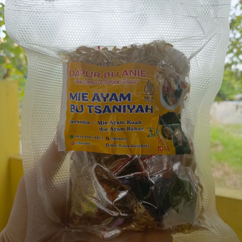 

Mie Ayam Medan, Dengan Cita Rasa Nusantara