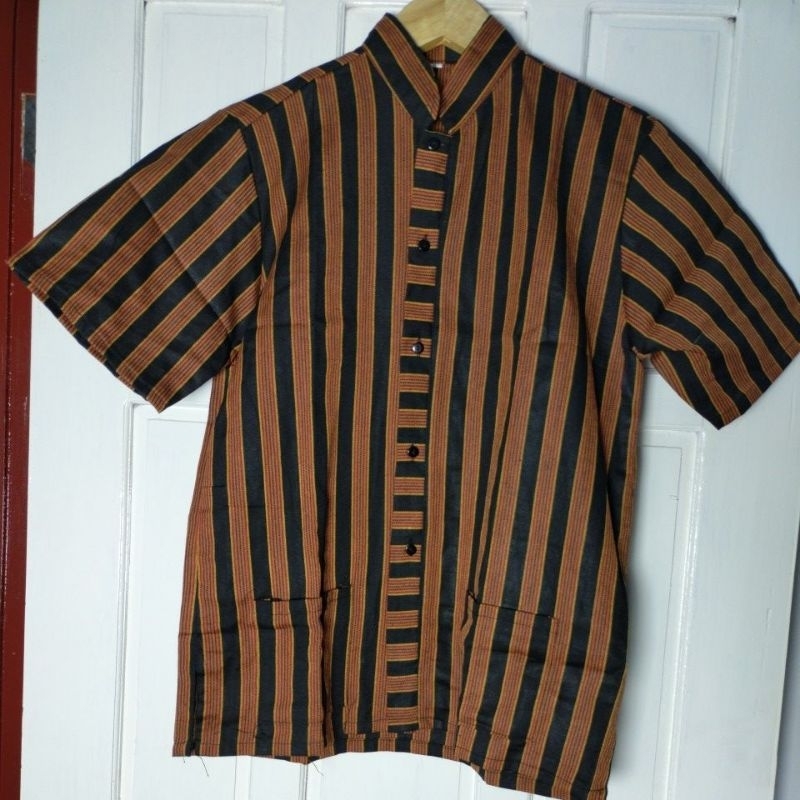 KEMEJA KOKO PRIA LENGAN PENDEK MOTIF LURIK