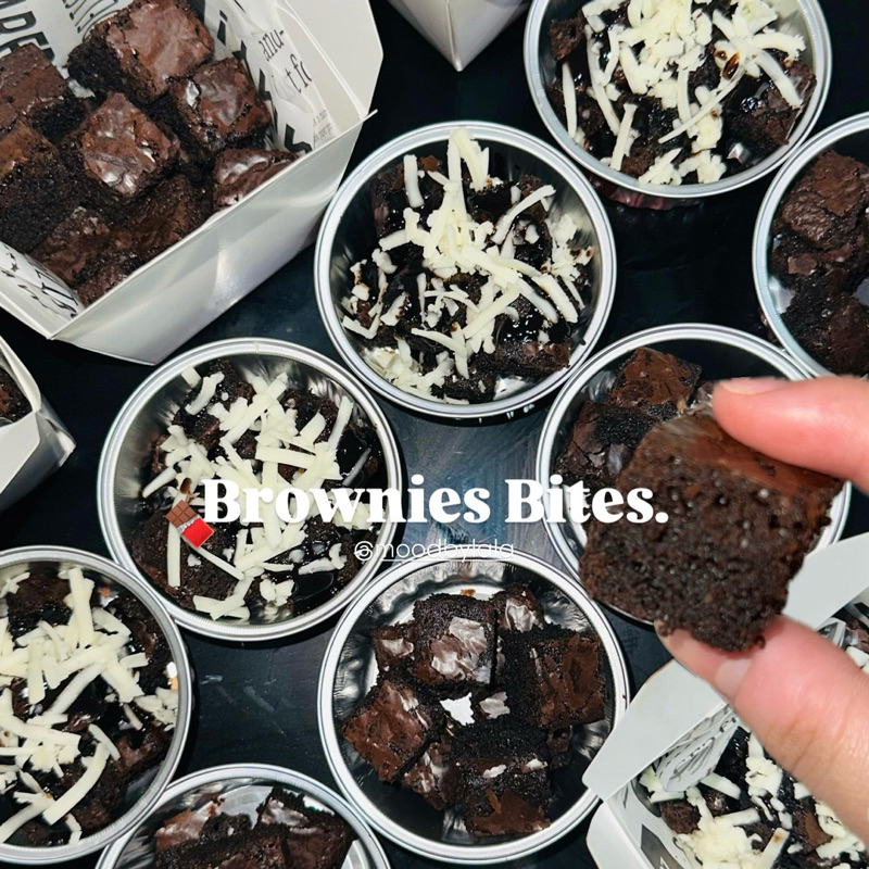 

BROWNIES BITES FUDGY SHINY CRUST || BROWNIES BITES COKELAT || FREE TOPPING KEJU