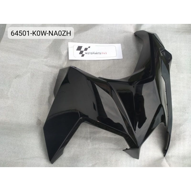 SAYAP LUAR KANAN HONDA ADV160 K0W HITAM GLOSSY ORI AHM
