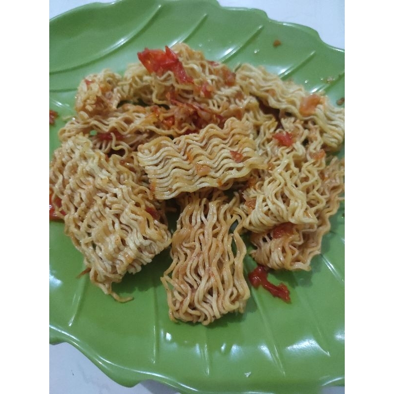 

Mie Kering Sambal Geperek (Kemasan 3000 an)