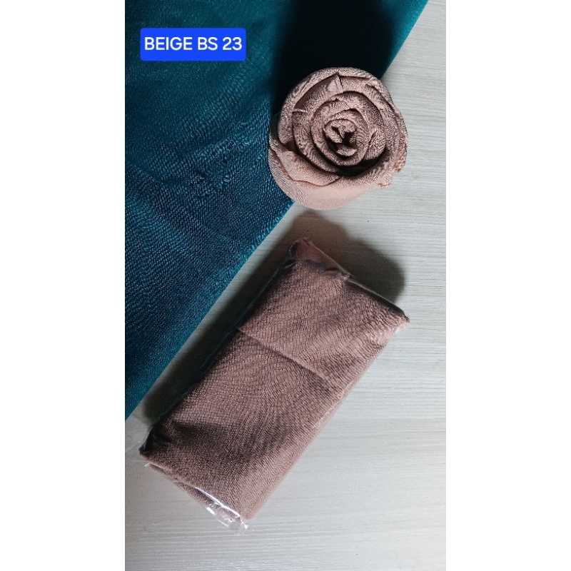 Jilbab segi empat hijab kerudung warna Beige BS23 bella square bahan polycotton
