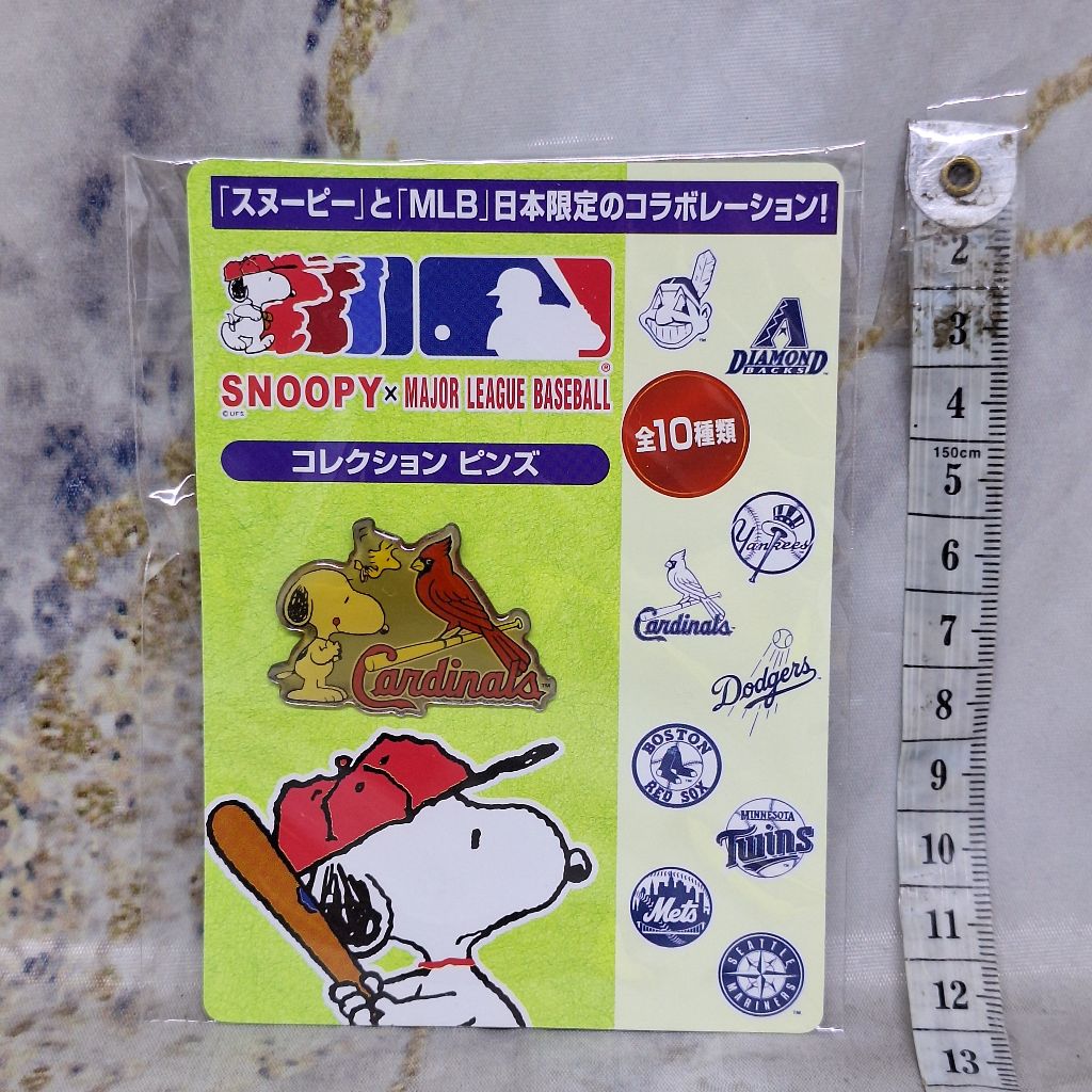 Snoopy MLB St. Louis Cardinals Collection Pin Badge Bros Major League Baseball