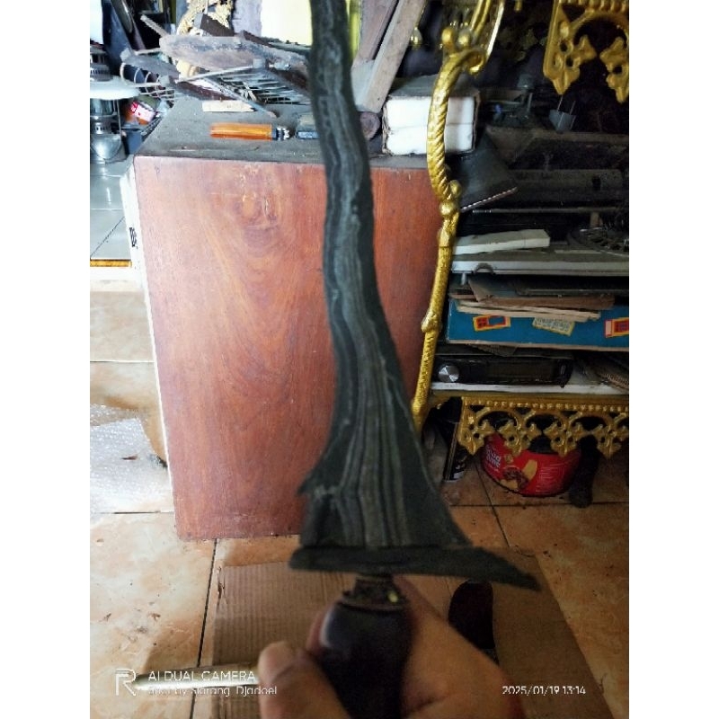 keris sepuh wingit sempaner Luk 9, pamor janur sinebit