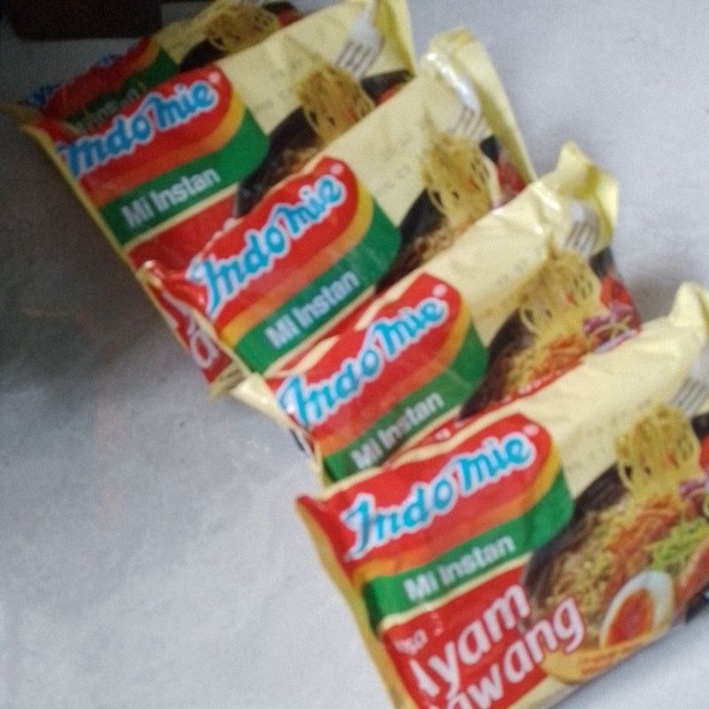 

INDOMIE AYAM BAWANG /AYAM SPESIAL 1 PAKET ISI 5
