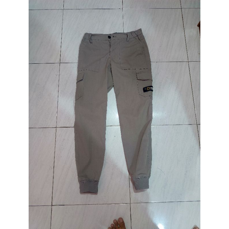 celana cargo natgeo jogger patch