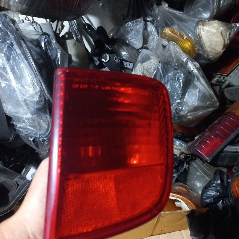 Lampu Bemper Belakang kanan Toyota Landcruiser LC VX200 VX200 original