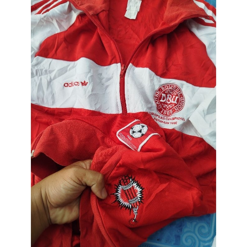 tracktop  adidas denmark juara uero 1992 size L