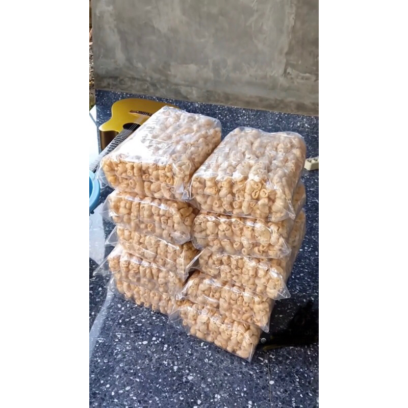 

kerupuk makaroni peda daun jeruk