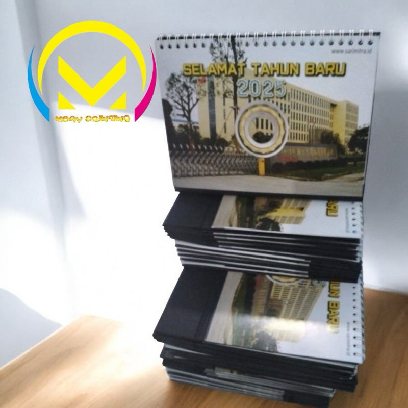 

Kalender Meja custom foto | Perusahanan | Souvernir 2025