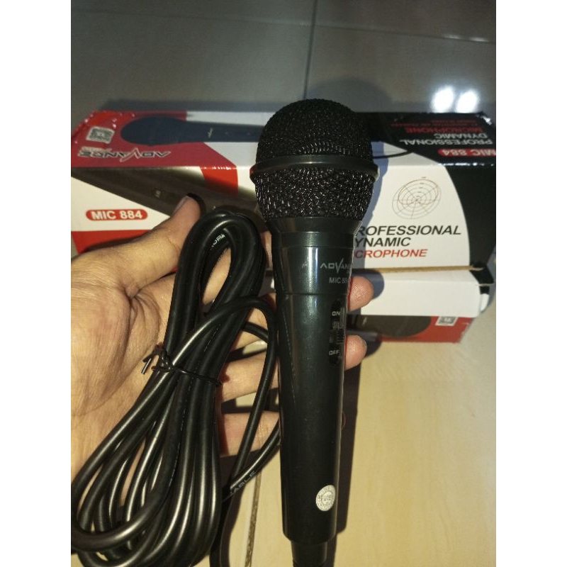 MIC KABEL ADVANCE KAROKE....