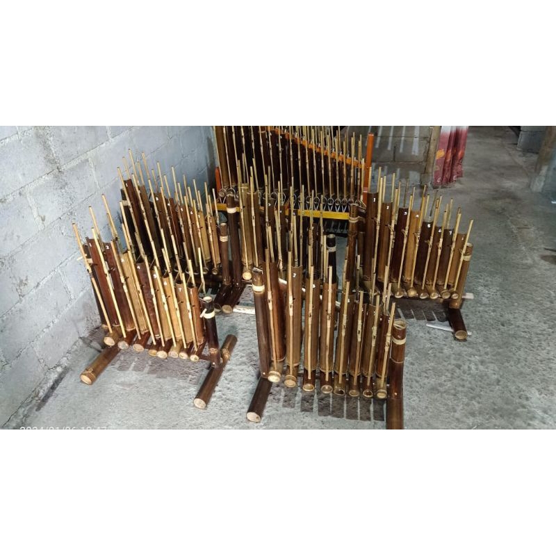 Angklung 8 nada bambu hitam