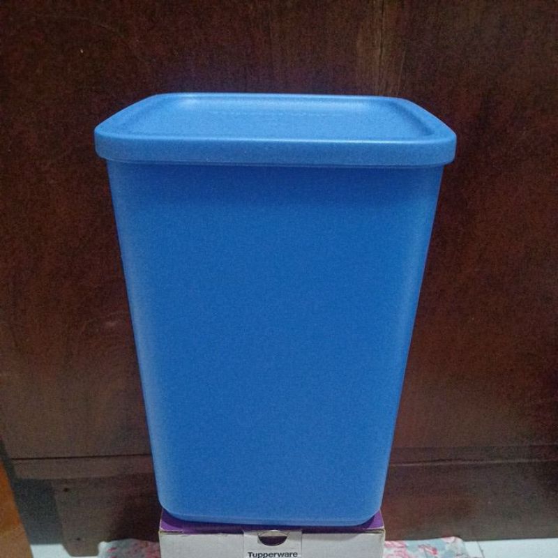 Tall Square 2.2 liter - Toples Lebaran biru