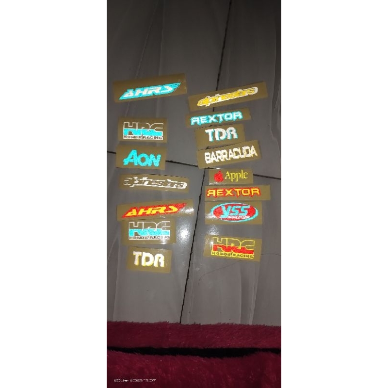 stiker motor, stiker mobil, bahan reflektif memantulkan cahaya