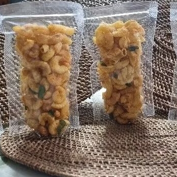 

Makaroni Daun Jeruk 40gr Pedas