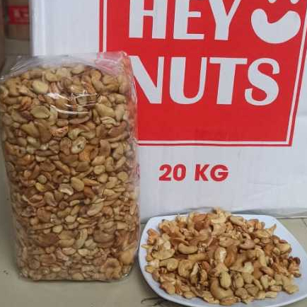

Kacang Mede Pecahan Mentah Mete Patahan 1kg (Lp2Plus)