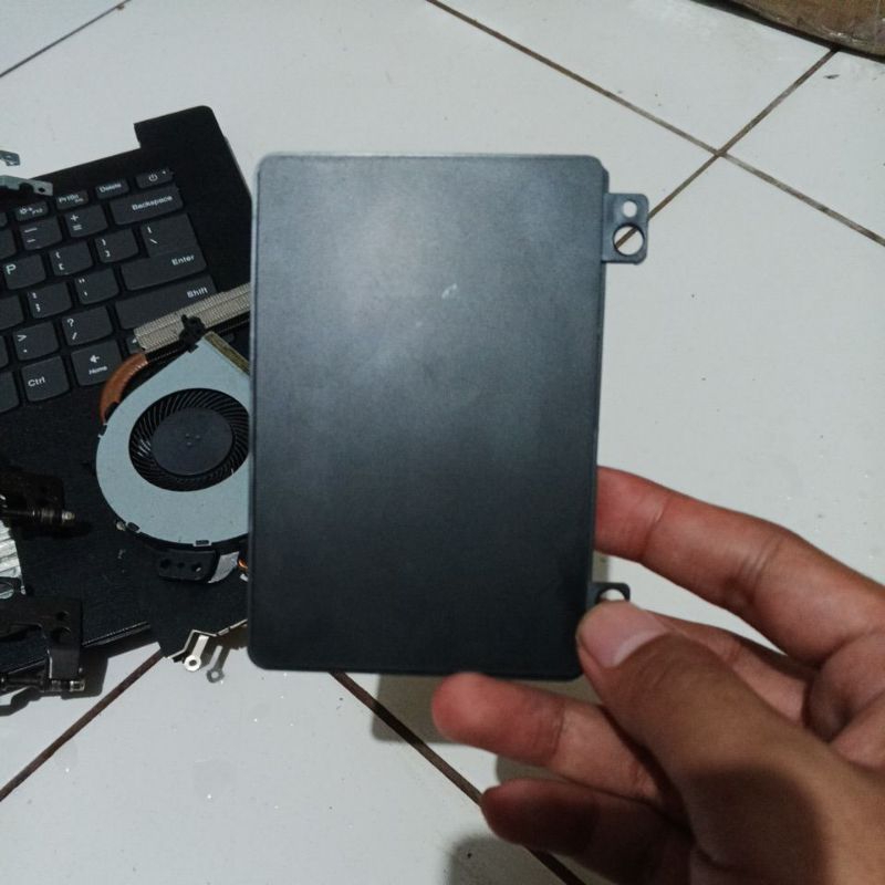 touchpad laptop Lenovo v145 14ast ori