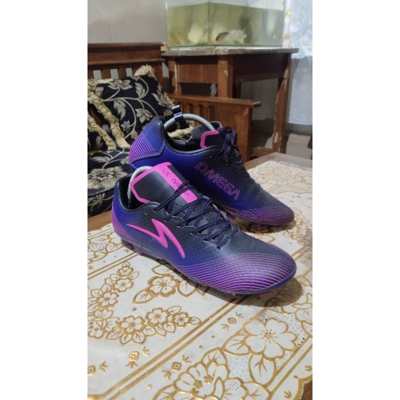 Ls omega second like new