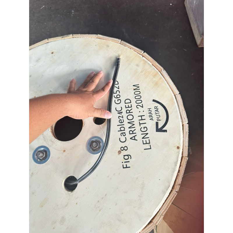 KU mini Fig8 Armored 24 Core 2000 Meter