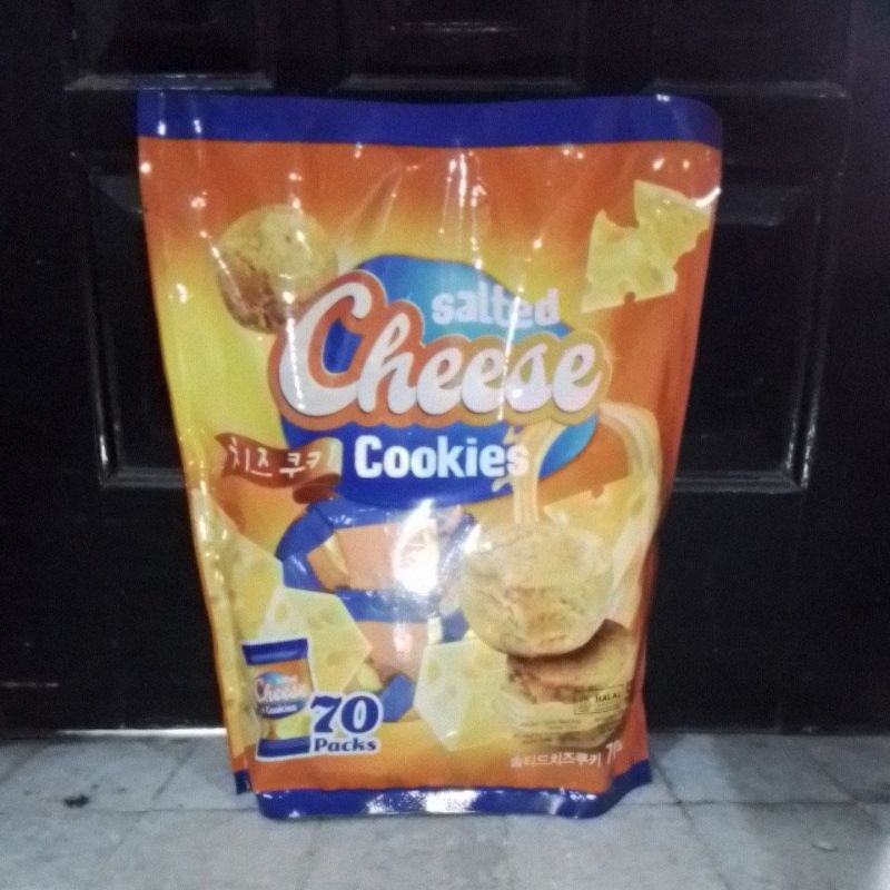 

Salted Cheese Cookies (isi 70)