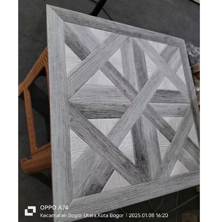 keramik PLATINUM ASPEN GREY 40x40 kw2/dus 6 pcs (permukan KASAR)
