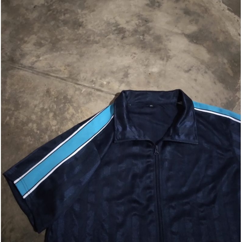 tracktop lengan pendek