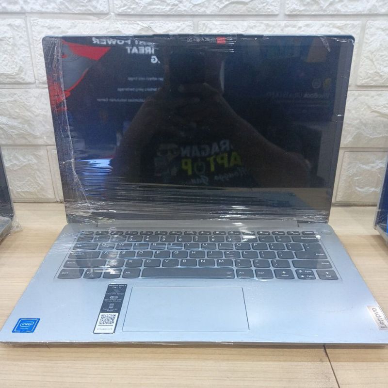 ASUS VIVOBOOK 14