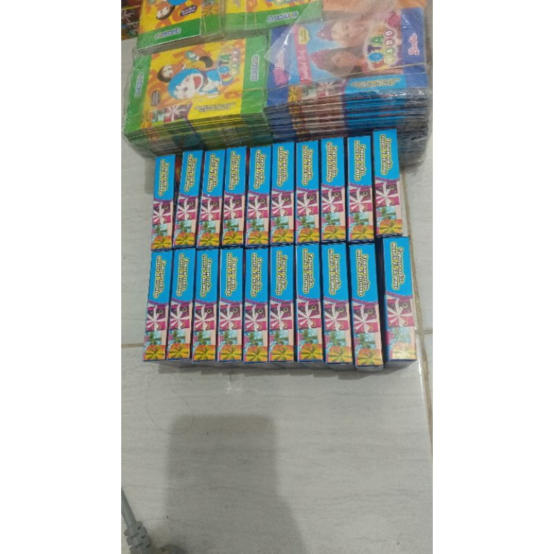 

Kado Berhadiah 1 Pack isi 10 Pcs