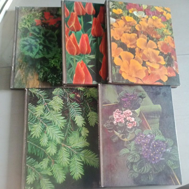 The time life encyclopedia of gardening