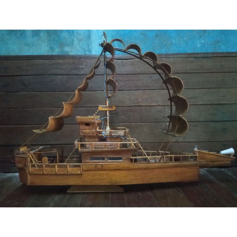 PRAU LAYAR/PRAU KERAJINAN TANGAN/PRAU JADUL SENI