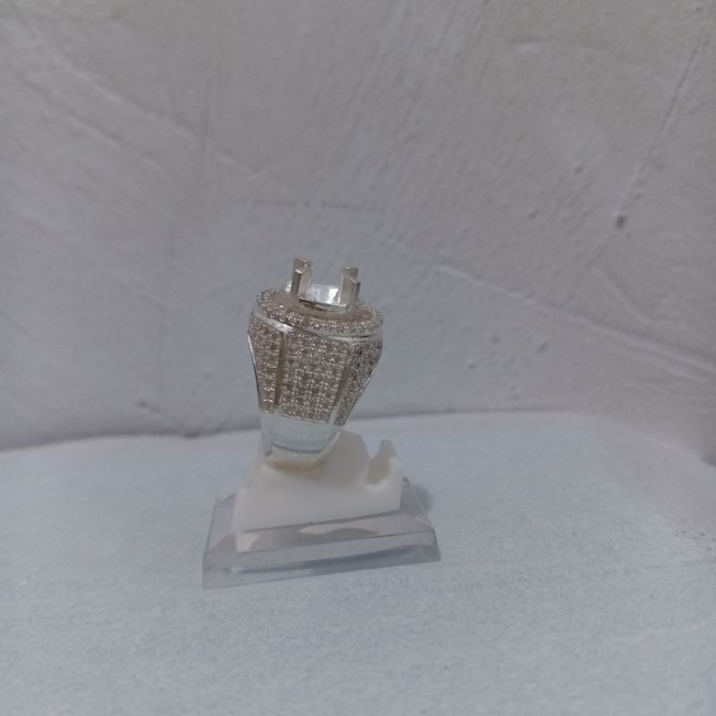 ring perak microsetting taper dimensi batu 10x8